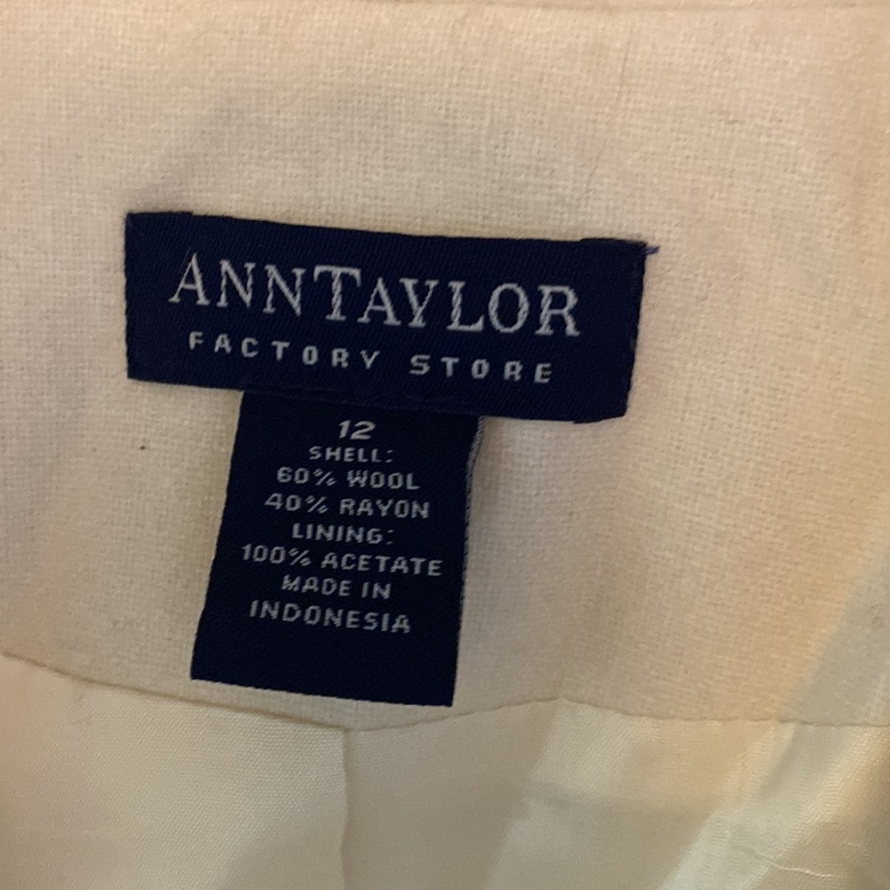 Ann Taylor blazer, wool - Picture 2 of 3